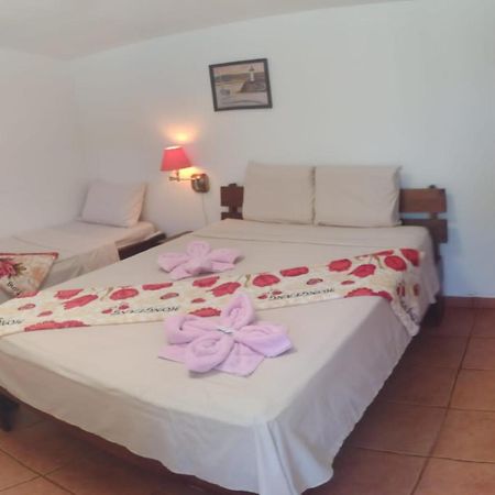 Pochote Lodge Guayabo  ภายนอก รูปภาพ