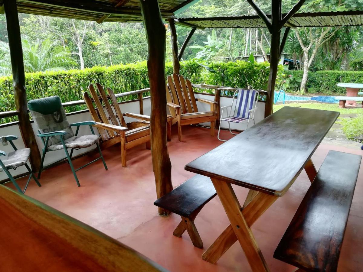 Pochote Lodge Guayabo  ภายนอก รูปภาพ