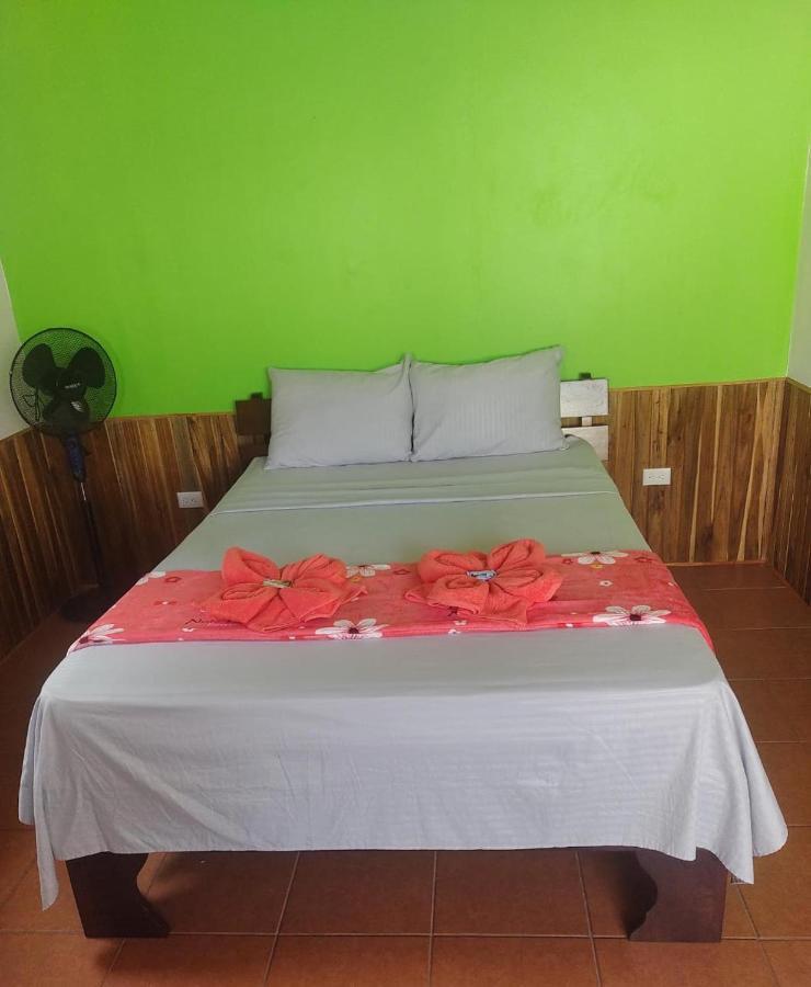 Pochote Lodge Guayabo  ภายนอก รูปภาพ