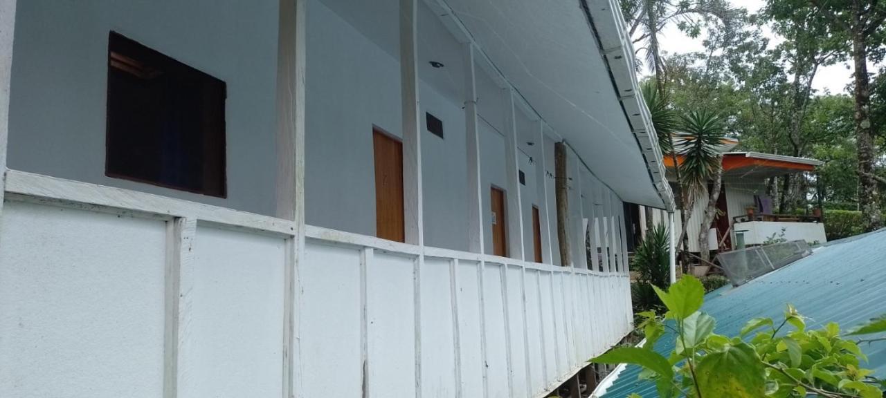 Pochote Lodge Guayabo  ภายนอก รูปภาพ